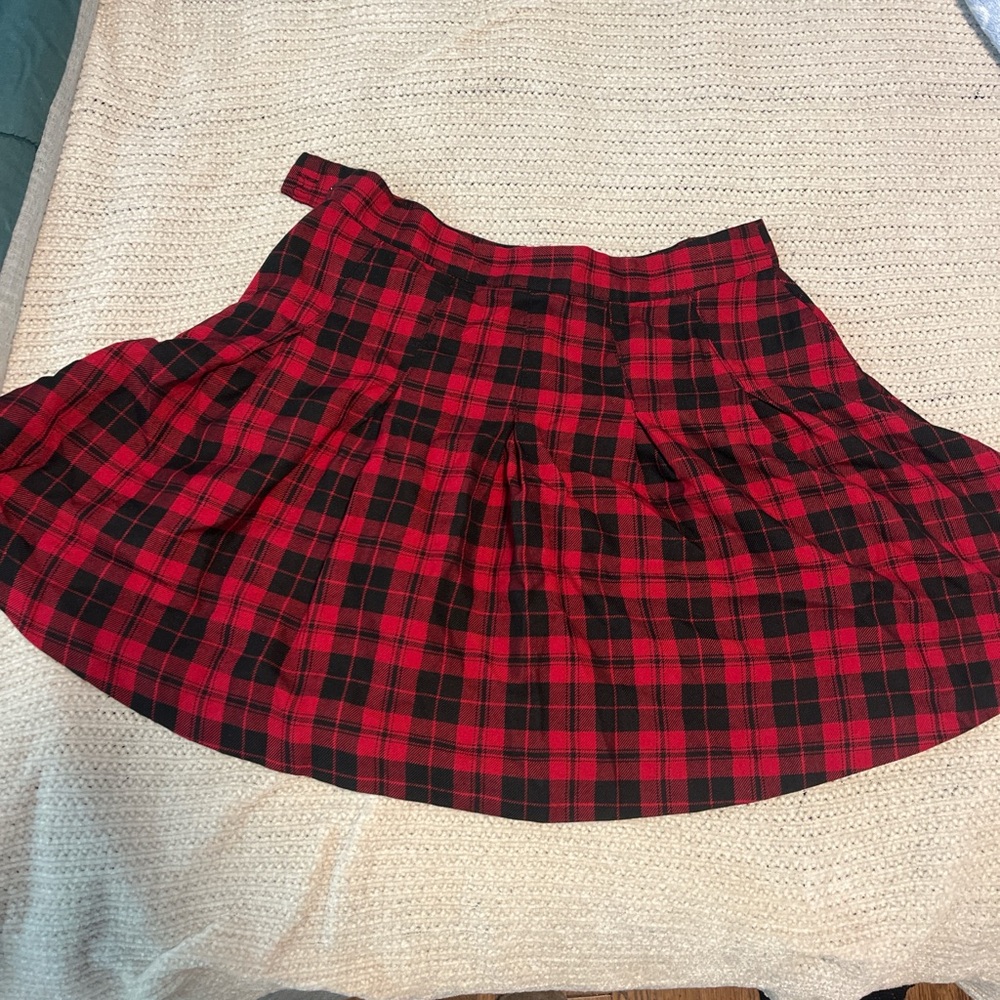 H&M Red and Black Checkered A-Line Skirt